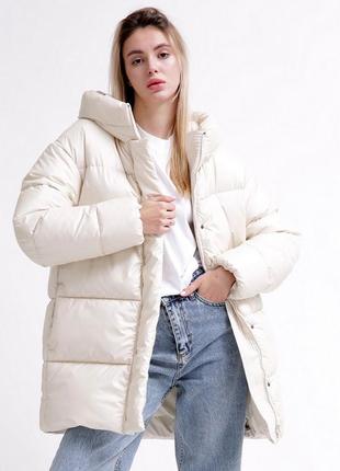 Женская бежевая актуальная молодежная зимняя куртка пуховик оверсайз на еко пухе5 фото