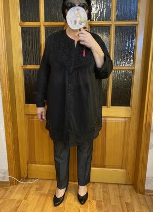 Черная коттоновая блуза большого размера с кружевом. bodiflirt