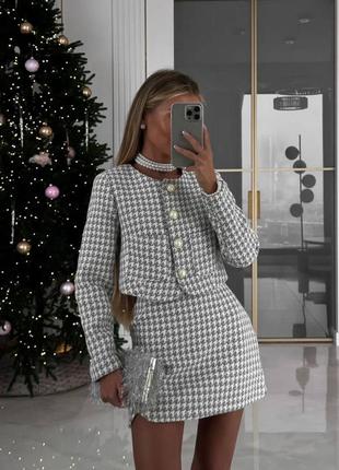 Костюм (жакет+юбка)