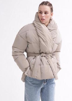 Женская зимняя короткая куртка бежевая <unk> 76010