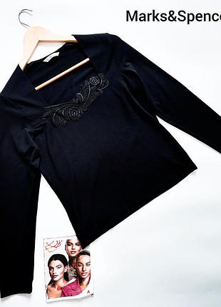 Жіночий чорний лонгслів з довгим рукавом з квітковим принтом від бренду  marks&spencer