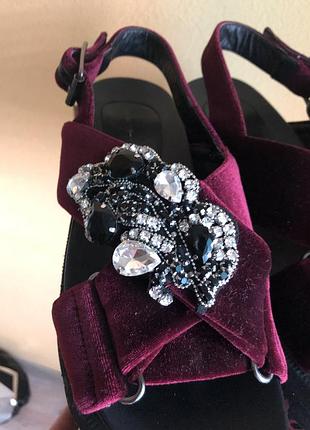 Новые эксклюзивные босоножки