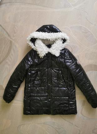 Крута зимова куртка moncler