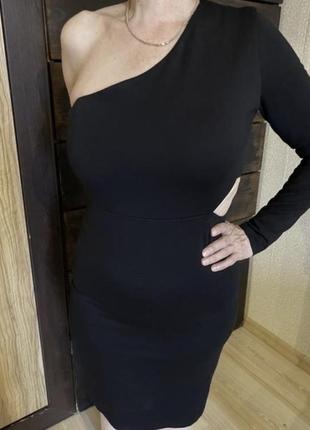 Чёрное эффектное платье на одно плечо с модным вырезом по талии 46 р8 фото