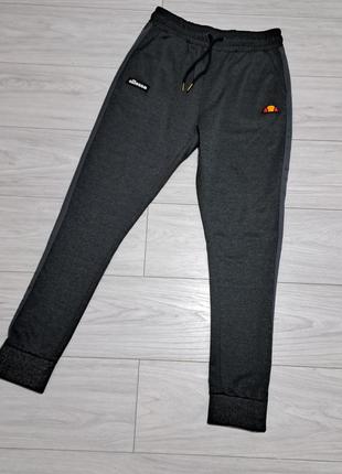 Ellesse чоловічі, підросткові штани.
розмір м