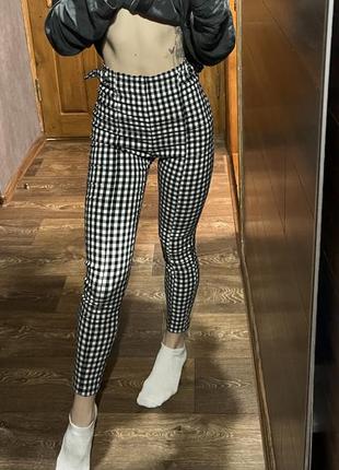 Брюки-лосины в клетку