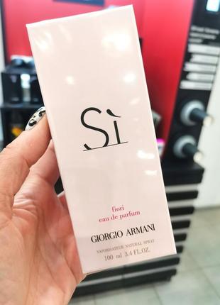 Giorgio armani si fiori 100 ml

женская парфюмированная вода