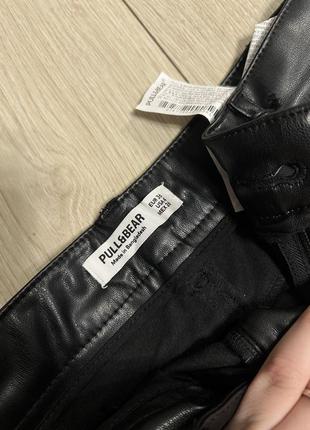 Кожаные брюки pull &amp; bear2 фото