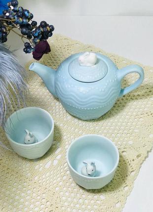 Керамічний чайний набір: чайник і 2 чашки кролик2 фото