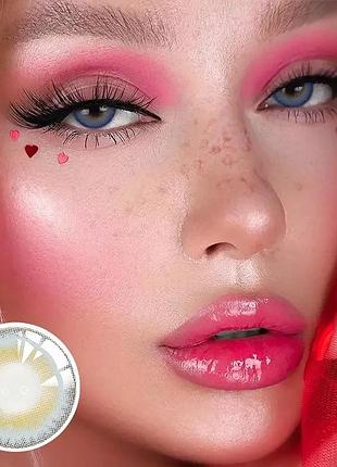 Голубые с окантовкой контактные линзы для глаз, отличное перекрытие своего цвета.+ контейнер для хранения.