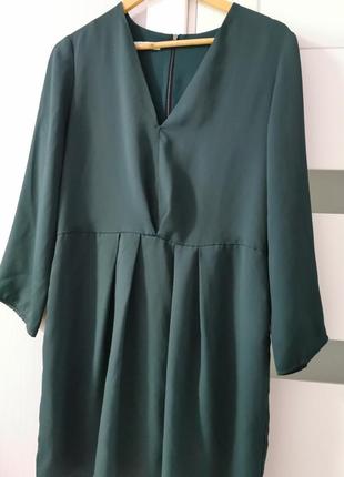 Красивое женское платье на подкладке