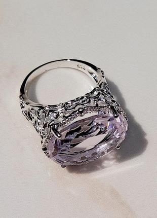 Кольцо с розовым топазом