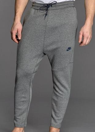 Nike tech fleece  штани l