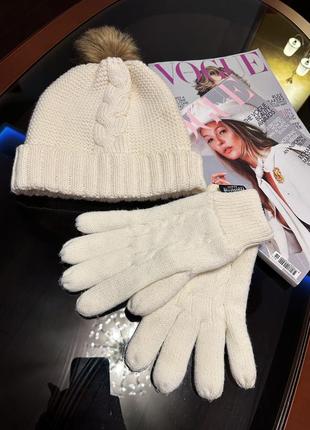 Набор шапка и варежки thinsulate белое теплое зимнее вязаные оригинальная теплые перчатки1 фото
