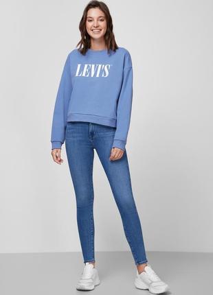 Теплая голубая укороченная женская кофта с начесом в середине деплый джампер блаитний свитшот женский