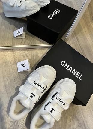 Зимние кроссовки в стиле chanel