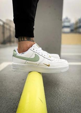 Мужские кроссовки  White nike air force 1 low '07 essential green 36