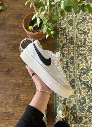 Женские кроссовки nike blazer low найк блейзер2 фото