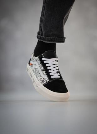 Круті чоловічі кеди vans old skool x sns black white graffiti чорно-білі з принтом10 фото