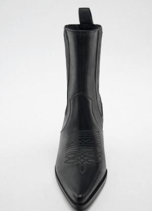 Zara ковбойські шкіряні черевики на підборах, ботинки в ковбойському стилі , ботильони на каблуку, сапожки, сапоги3 фото
