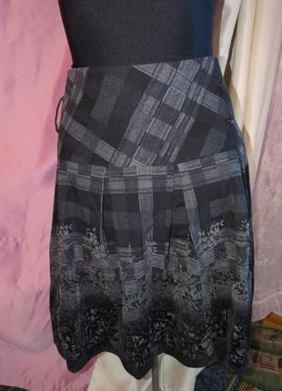 Черная клетчатая юбка с бархатным узором miss glamour2 фото