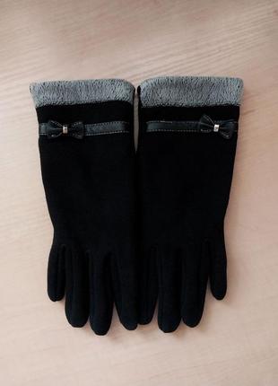Очень красивые утепленные флисом перчатки утепленные мехом перчатки черного цвета зимние женские перчатки3 фото