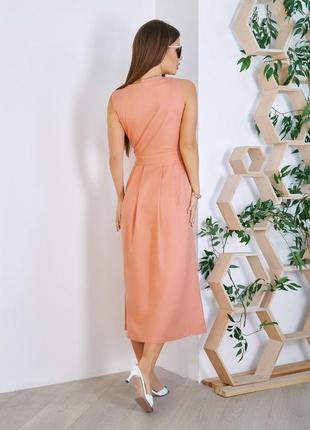 Розовое платье с декольте на запах3 фото