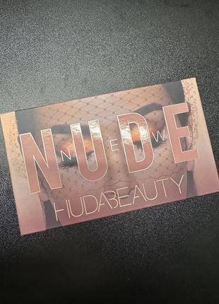 Палітра тіней huda beauty the new nude (оригінал)3 фото