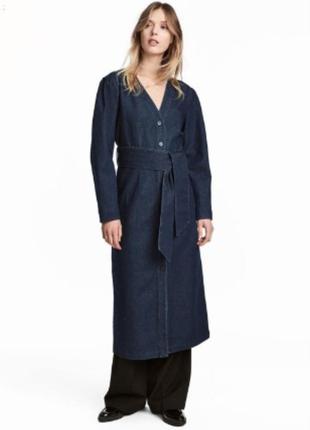 Джинсовое платье миди h&m на пуговицах.