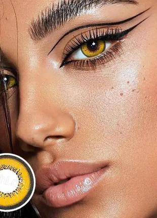 Яскраво-жовті кольорові контактні лінзи для очей, чудове перекриття свого кольору + контейнер для зберігання