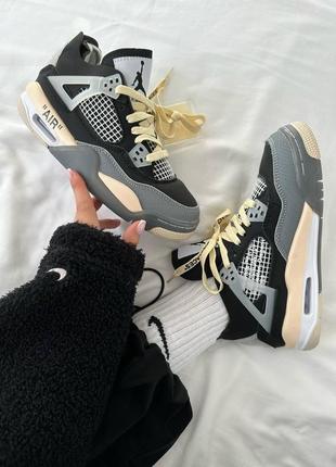 Жіночі кросівки найк nike air jordan retro 4 x off white “black / beige” premium2 фото