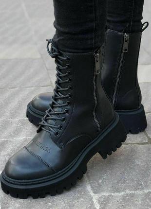 Женские кожаные ботинки черные balenciaga black tractor side-zip boots