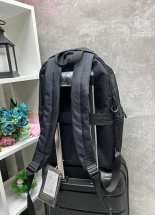 Черный спортивный стильный качественный рюкзак из непромокаемой ткани унисекс7 фото