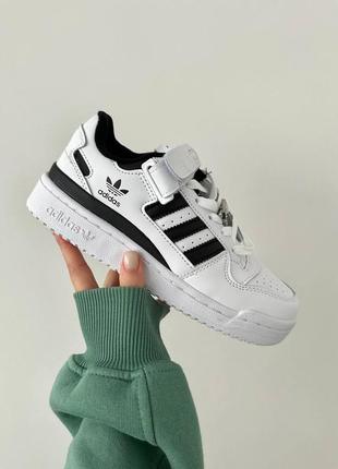 Женские кроссовки адидас форум adidas forum “white / black logo”1 фото