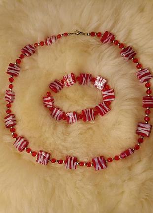 Бусы и браслет из мальтийского стекла