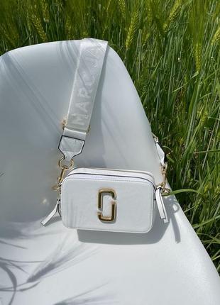 Женская сумка marc jacobs the snapshot white gold1 фото