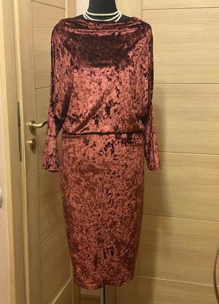 Новое эффектное бордовое платье производства италии на большой размер, 48, 50 размер, л хл