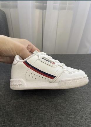 Детские кроссовки adidas1 фото