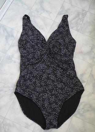 Слитный комфортный чёрно-белый купальник3 фото