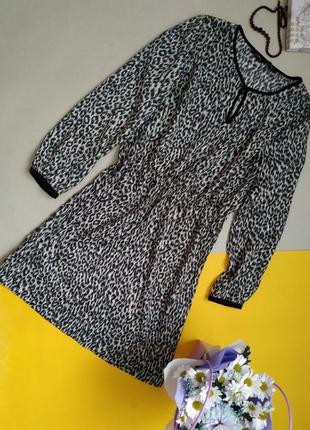 Платье в животный принт