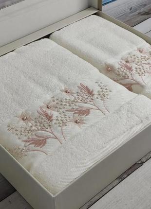 Подарочный набор полотенец полотенца для ванны8 фото