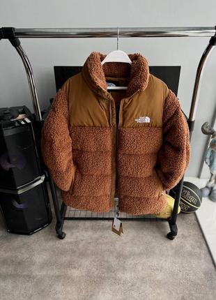 Тепла зимова куртка в стилі the north face