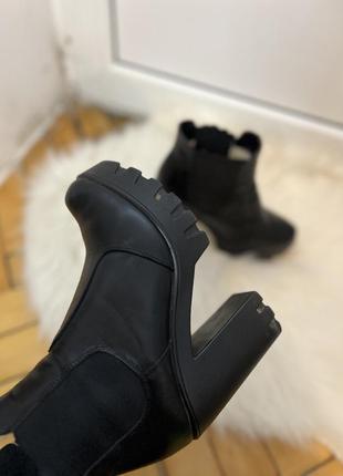 Зимние кожаные сапожки