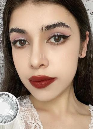 Сірі кольорові контактні лінзи для очей, чудове перекриття свого кольору + контейнер для зберігання