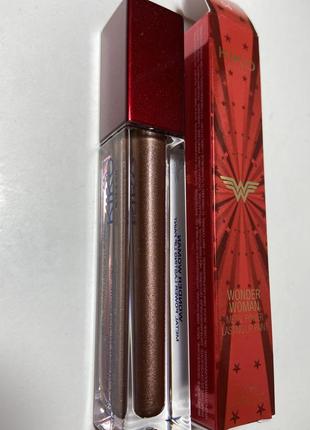 Помада с эффектом металлик kiko milano wonder woman metal power lasting lip paint 045 фото