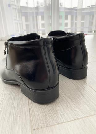 Кожаные зимние ботинки 40 размер