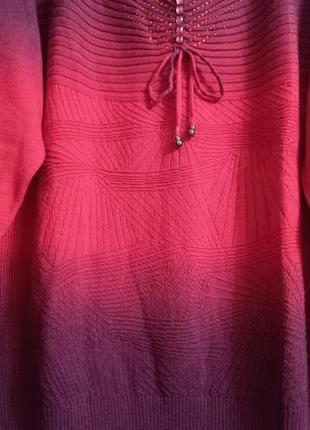 Женский пуловер двухцветный с камушками4 фото