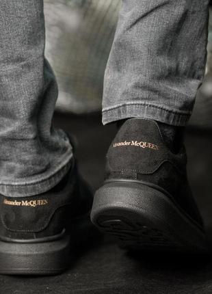 Кроссовки мужские замшевые alexander mcqueen черные кеды с черное подошвой прошитые3 фото