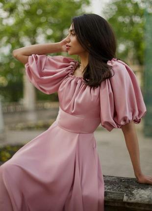 Рожеве сатинове шовкове плаття сукня на випускний свято
