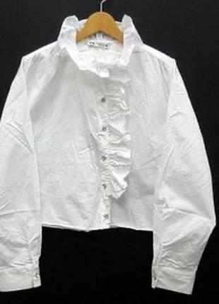 Красивая блуза рубашка с рюшами и декоративными пуговицами из жемчужин h&amp;m.